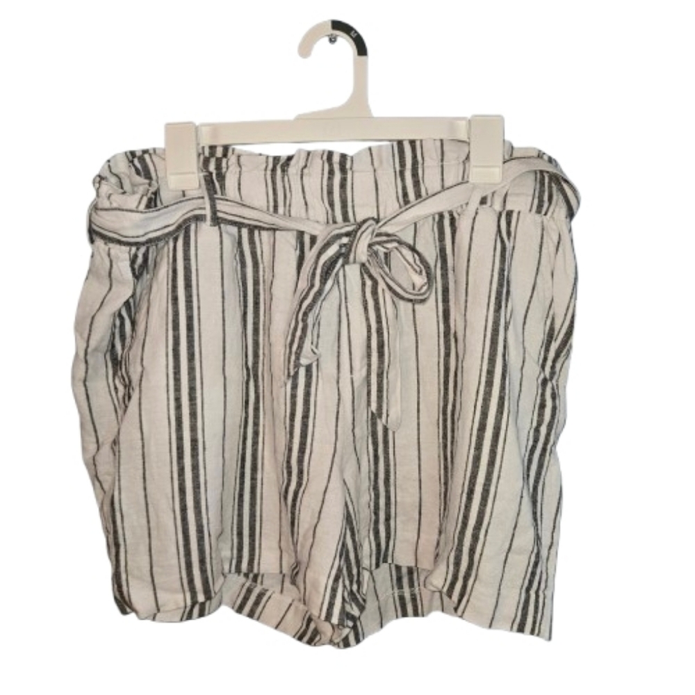 Old Navy Linen Blend Belted Striped Shorts